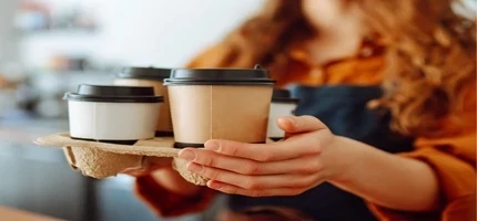 Eldobható egyszerhasználatos poharak